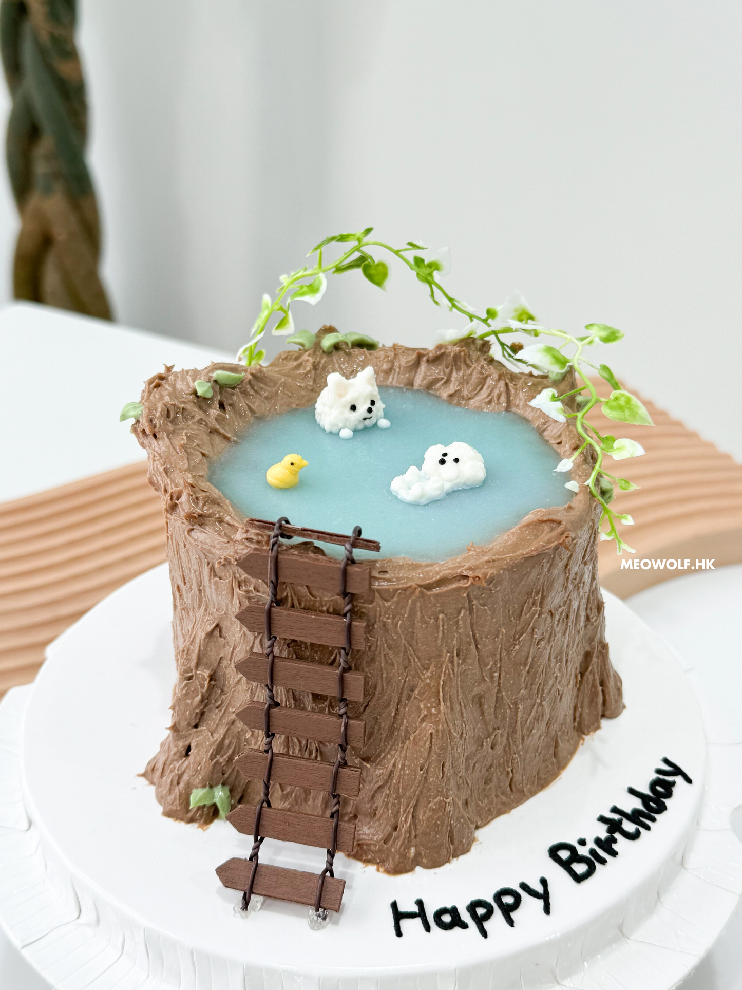 魔法森林樹幹蛋糕 | Enchanted Forest Tree Stump Cake