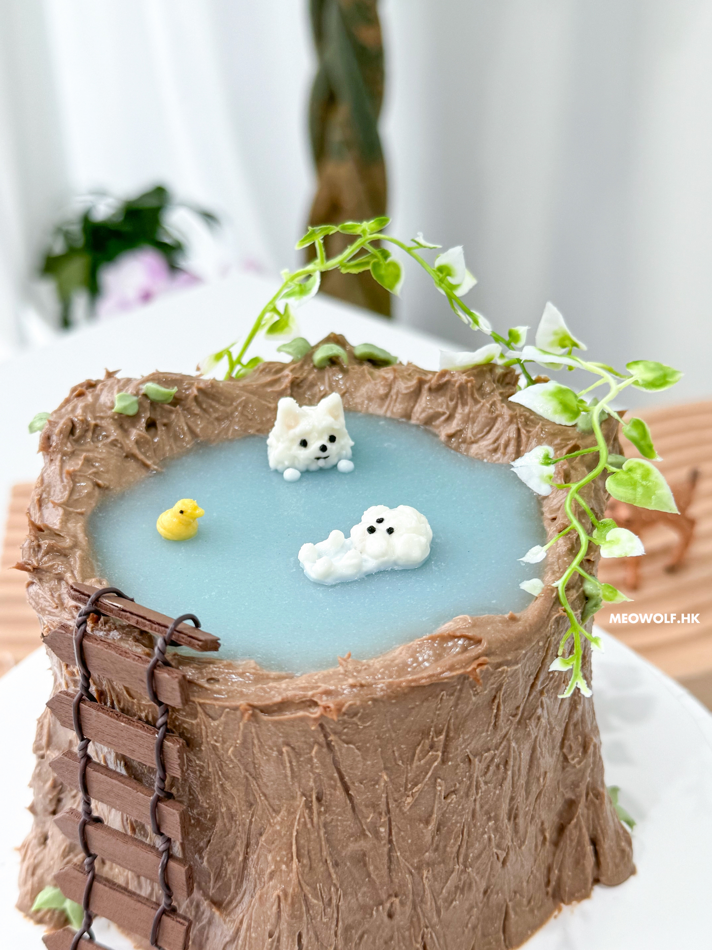 魔法森林樹幹蛋糕 | Enchanted Forest Tree Stump Cake