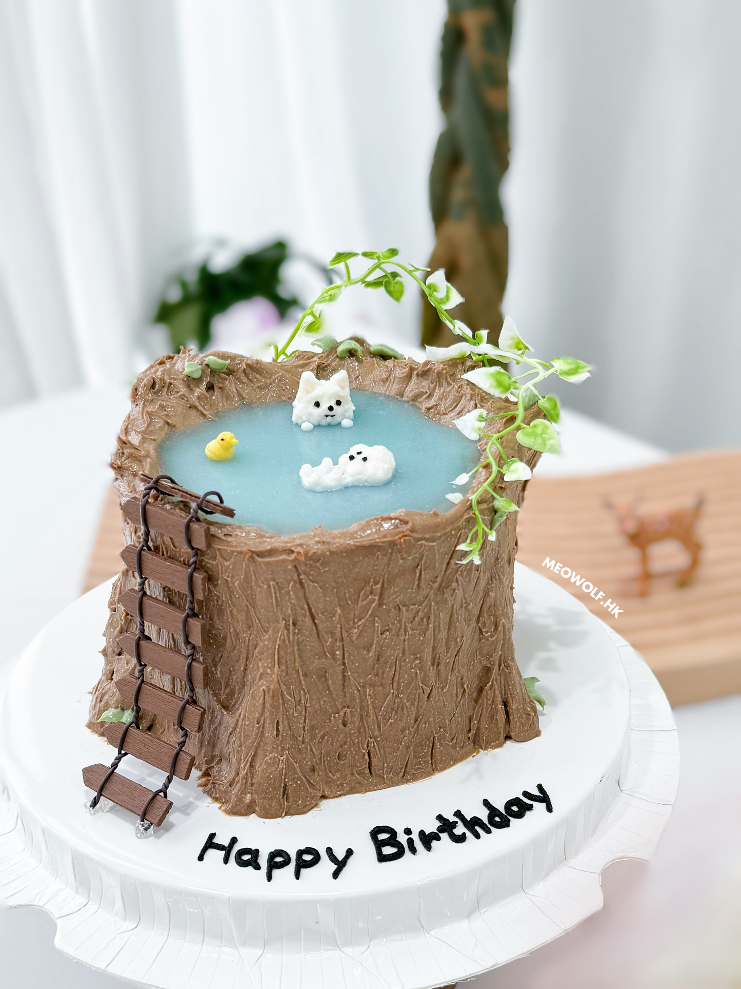 魔法森林樹幹蛋糕 | Enchanted Forest Tree Stump Cake